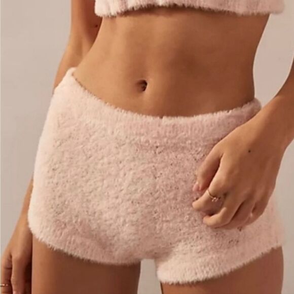 Free People Intimately FP Girls Night In Pointelle Shorties Pink Faux Fur - Picture 9 of 9